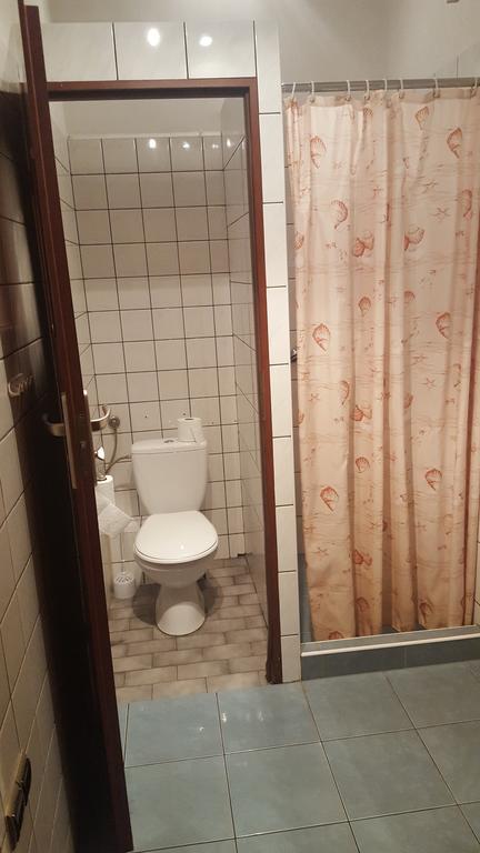 Smocza Jama Hostel Krasków Eksteriør bilde