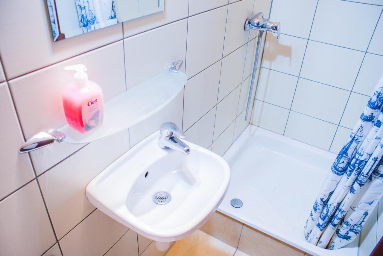 Smocza Jama Hostel Krasków Eksteriør bilde